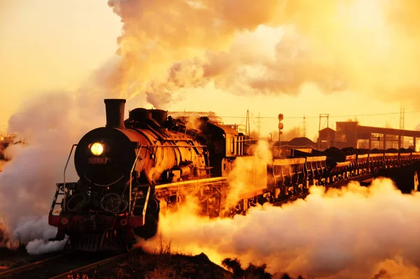 Steam Locomotive Pulls Freight Cars Railway Chifeng City North Chinas — Stock Photo, Image