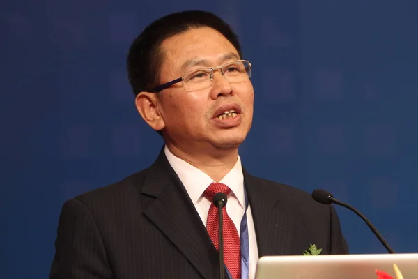 Zhang Huarong Presidente Del Gruppo Huajian Tiene Discorso Durante Conferenza — Foto Stock