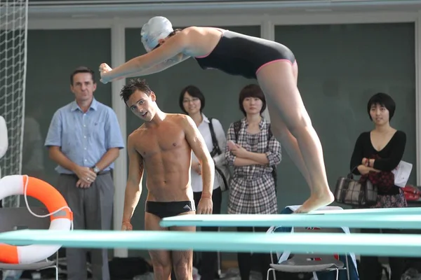 Olympisk Dykning Brons Medalj Ören Thomas Daley Storbritannien Tittar Ung — Stockfoto