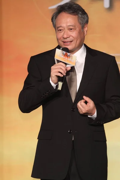 Taiwanesiska Regissören Ang Lee Talar Presskonferens Filmen Liv Taipei Taiwan — Stockfoto