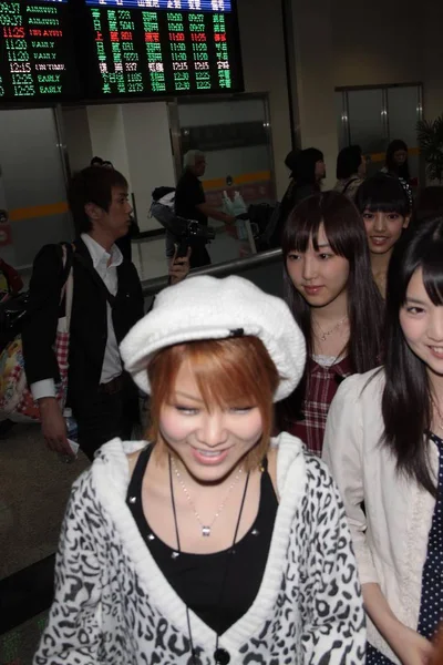 Members Japanese Pop Idol Girl Group Morning Musume Arrive Taipei — Stock Photo, Image