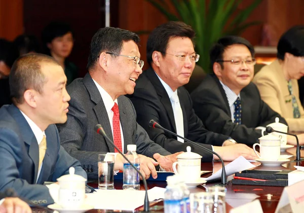 Министр Торговли Китая Чэнь Демин Второй Слева Другие Китайские Официальные — стоковое фото