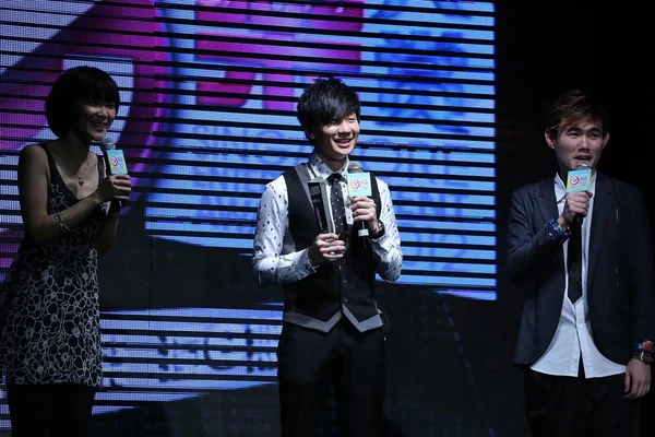 2012 シンガポール エンターテイメント賞台湾 台北市に 2012 日中にシンガポールの歌手 Lam が描かれて — ストック写真
