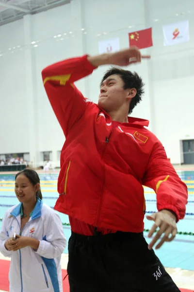 Double Médaillé Olympique Chinois Sun Yang Célèbre Victoire Après Avoir — Photo