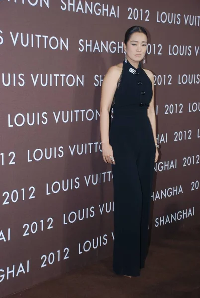 Singaporeanische Schauspielerin Gong Posiert Während Einer Modenschau Von Louis Vuitton — Stockfoto