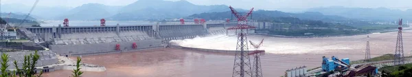 Eaux Crue Fleuve Yangtze Jaillissant Barrage Des Trois Gorges Dans — Photo