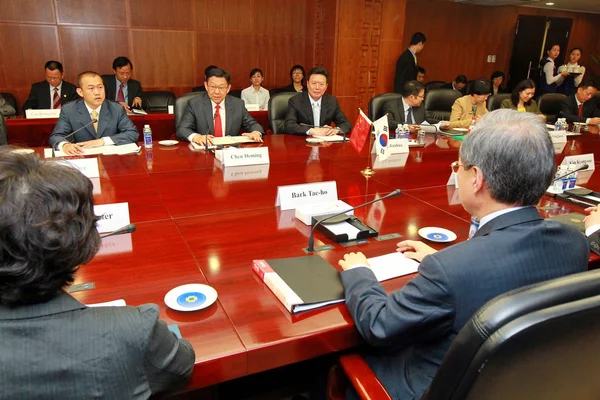 Chen Deming Segundo Izquierda Ministro Comercio China Otros Funcionarios Chinos — Foto de Stock