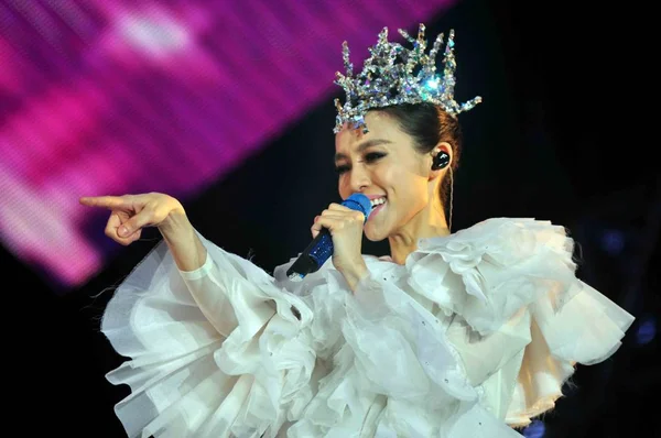 Cantante Taiwanesa Fan Fan Actúa Durante Concierto Guangzhou Provincia Guangdong — Foto de Stock
