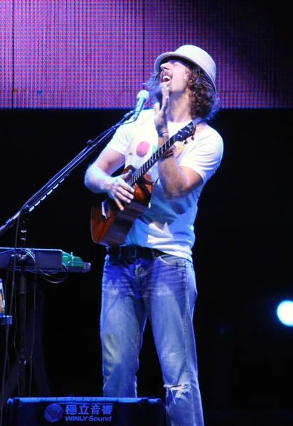 Amerykański Piosenkarz Jason Mraz Wykonuje Podczas Koncertu Jason Mraz 2012 — Zdjęcie stockowe