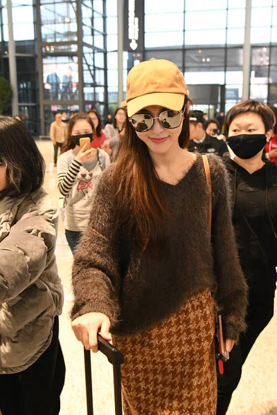 Actriz China Tiffany Tang Tang Yan Llega Aeropuerto Internacional Shanghai — Foto de Stock