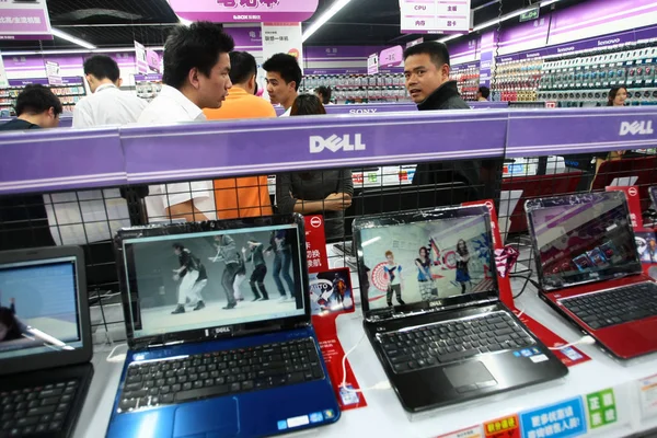 Dell Laptop Computer Stehen Zum Verkauf Einem Einkaufszentrum Shanghai China — Stockfoto