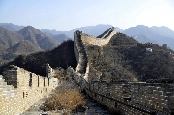 Krajobraz Wielkiego Muru Pekinie Lipca 2007 — Zdjęcie stockowe