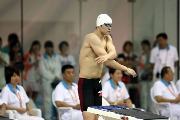 Svømmemesteren Sun Yang Varmer Opp Før Finalen 400 Fri Svømming – stockfoto