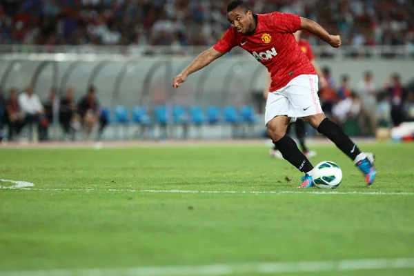 Anderson Van Manchester United Dribbelt Een Vriendschappelijke Voetbalwedstrijd Tegen Shanghai — Stockfoto