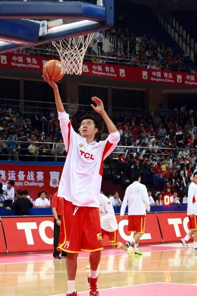 Chinas Wang Zhizhi Warms Friendly Match Usa Star Qingdao City — Stock Photo, Image