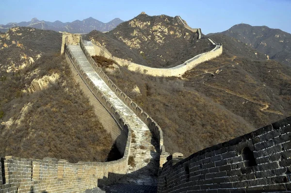 Krajobraz Wielkiego Muru Pekinie Lipca 2007 — Zdjęcie stockowe