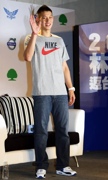 Gwiazda Nba Koszykówki Jeremy Lin Uczęszcza Konferencji Prasowej Taipei Tajwan — Zdjęcie stockowe