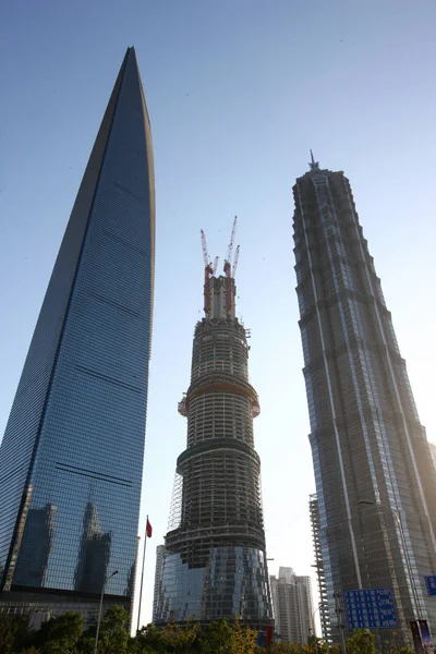 Torre Shanghai Centro Está Construcción Junto Torre Jinmao Derecha Centro —  Fotos de Stock