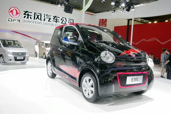 Stand Dongfeng Automobile Durante 2012 Beijing International Automotive Exhibition Pechino — Foto Stock