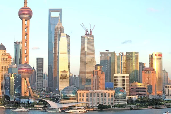 Silhuett Lujiazui Financial District Med Oriental Pearl Tower Jinmao Tower — Stockfoto