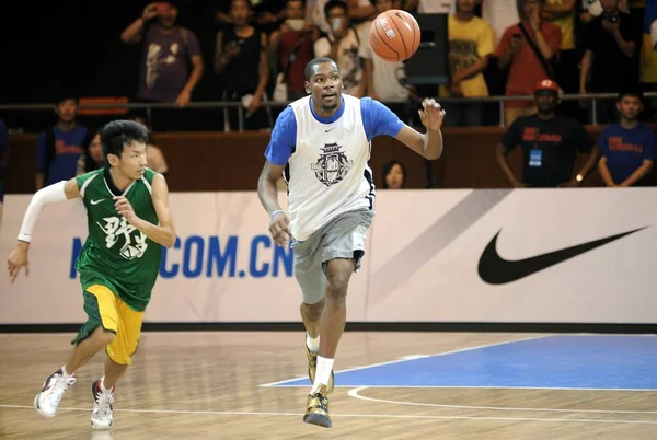 Kevin Durant Estrella Nba Oklahoma City Thunder Controla Balón Durante — Foto de Stock