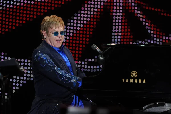 Cantante Inglés Elton John Actúa Durante Concierto Centro Convenciones Exposiciones — Foto de Stock