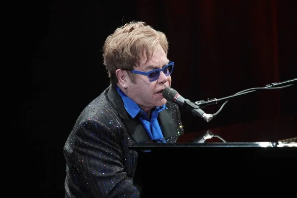 Cantante Británico Elton John Actúa Durante Concierto Taipei Taiwán Diciembre — Foto de Stock