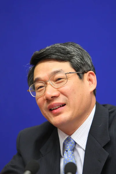 Liu Tienan Alelnöke Nemzeti Fejlesztési Reform Bizottság Hallgat Egy Kérdést — Stock Fotó