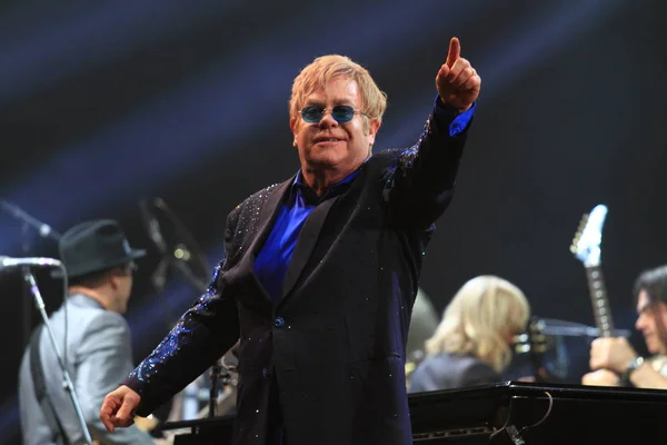 Cantor Inglês Elton John Apresenta Durante Seu Concerto Mercedes Benz — Fotografia de Stock