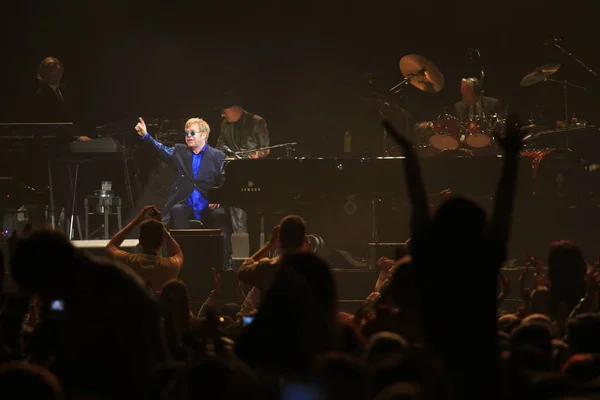 Chanteur Anglais Elton John Produit Lors Son Concert Aréna Mercedes — Photo
