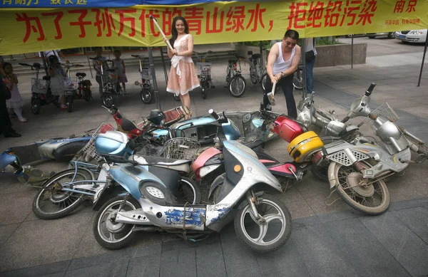 Multimillonario Filántropo Chino Chen Guangbiao Derecha Presidente Jiangsu Huangpu Recycling — Foto de Stock