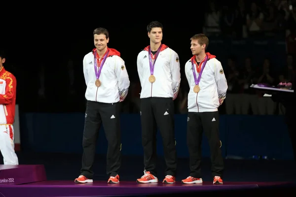 Les Médaillés Bronze Allemagne Posent Sur Podium Lors Cérémonie Remise — Photo