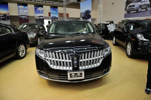 Een Lincoln Sedan Zien Tijdens Een Auto Show Lanzhou City — Stockfoto