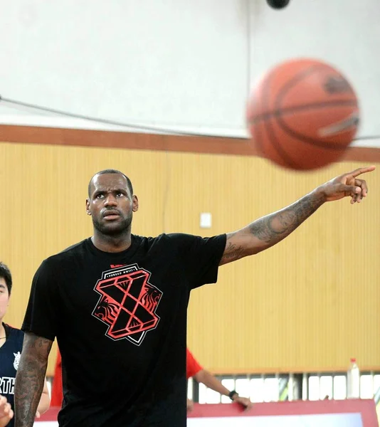 Estrela Nba Miami Heat Lebron James Retratado Durante Sua Turnê — Fotografia de Stock