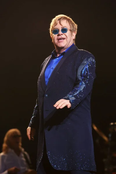 Cantor Inglês Elton John Apresenta Durante Seu Concerto Mercedes Benz — Fotografia de Stock