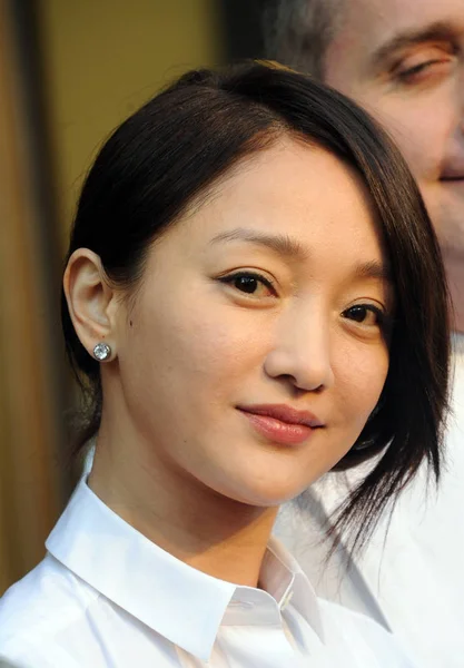 中国の女優周迅 中国北京のゴディバ チョコレート店のオープニング セレモニーに出席 2012 — ストック写真