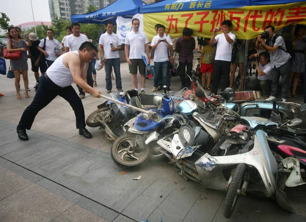 Multimillonario Filántropo Chino Chen Guangbiao Presidente Jiangsu Huangpu Recycling Resources — Foto de Stock