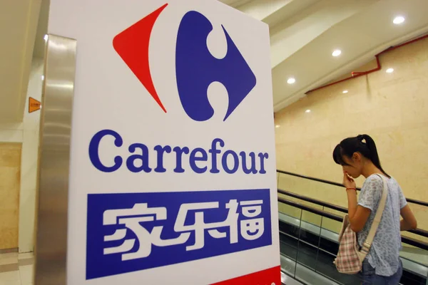 Consumidor Chino Compras Supermercado Carrefour Shanghai China Agosto 2012 —  Fotos de Stock