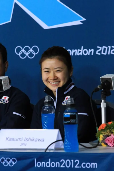 Medallistas Plata Fukuhara Compañeros Equipo Japón Asisten Una Conferencia Prensa —  Fotos de Stock