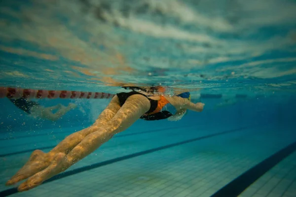 Chinesische Schwimmer Trainieren Schwimmbad Während Einer Trainingseinheit Der Jugendsportschule Shanghai — Stockfoto