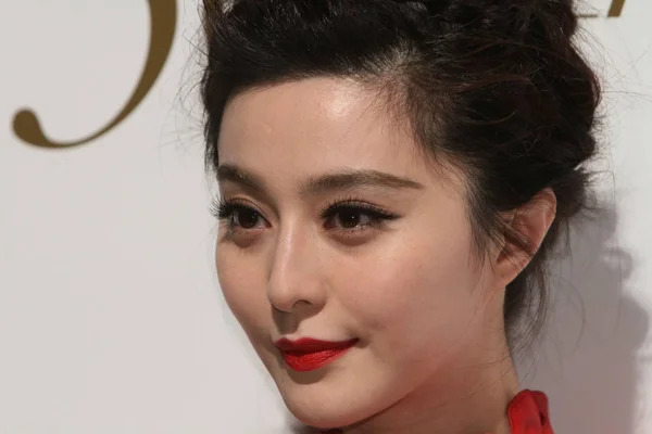 中国女優ファン ビンビンは Valentinos の中に描かれて 2012 周年記念式典 — ストック写真