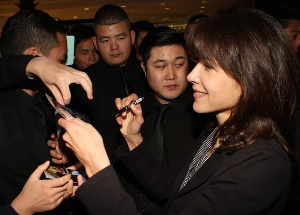 French Actress Sophie Marceau Signatures Fans Opening Ceremony Jewellery Boutique — Stock Photo, Image