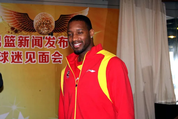 Star Nba Tracy Mcgrady Dei Qingdao Eagles Sorride Mentre Partecipa — Foto Stock