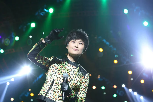 Çinli Şarkıcı Chris Çin Mobil Music Gala Sırasında Chengdu Çin — Stok fotoğraf
