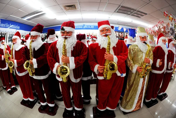 Les Modèles Père Noël Sont Vendre Dans Magasin Yiwu International — Photo