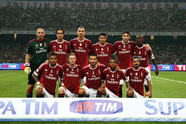 Jogadores Futebol Milan Posam Para Fotos Antes Partida Supercopa Italiana — Fotografia de Stock