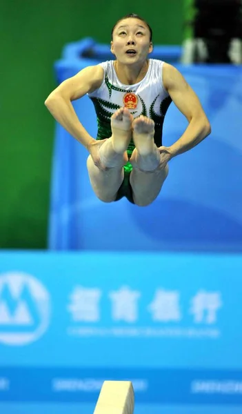 Medallista Oro Xiao Kangjun China Compite Competición Gimnasia Femenina Durante —  Fotos de Stock