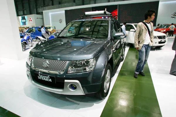 Suzuki Grand Vitara Seen Display 12Th Shanghai International Automobile Industry — Stock Photo, Image