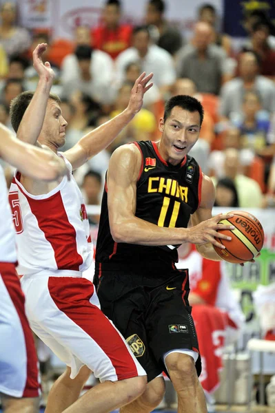 Chinas Jianlian Derecha Compite Con Petr Gubanov Rusia Partido Durante — Foto de Stock