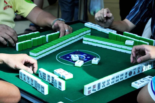 Participantes Chinos Compiten Primer Concurso Fuzhou Mahjong Centro Comercial Lifespace — Foto de Stock